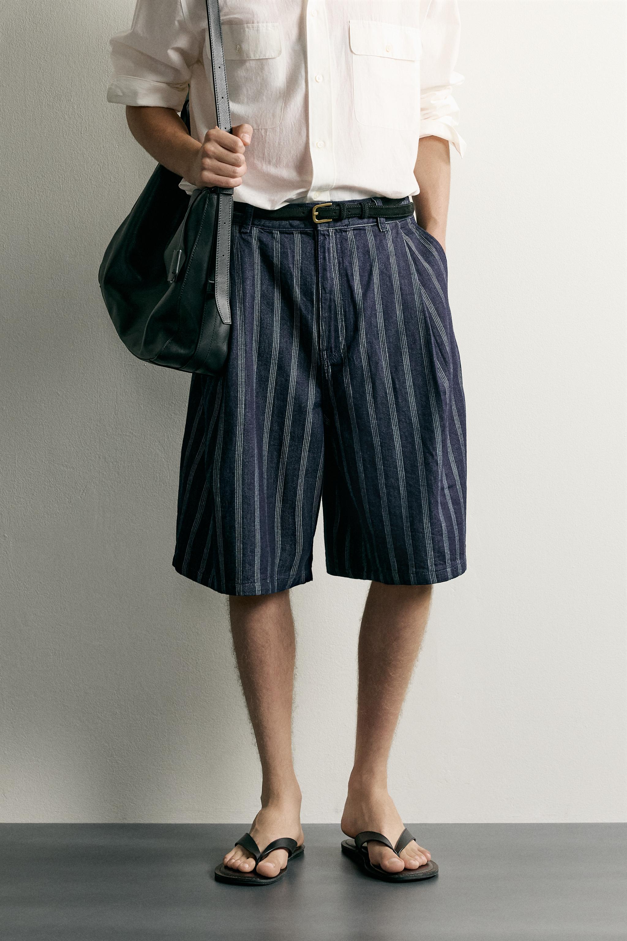 RELAXED FIT PLEATED STRIPED SHORTS