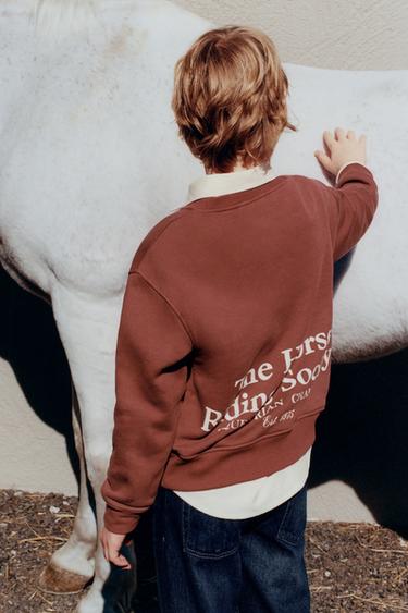 SUDADERA TEXTO BORDADO  - Granate de Zara