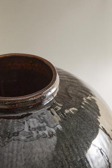 LARGE STRIPED STONEWARE VASE - Dark khaki by Zara - Image 1