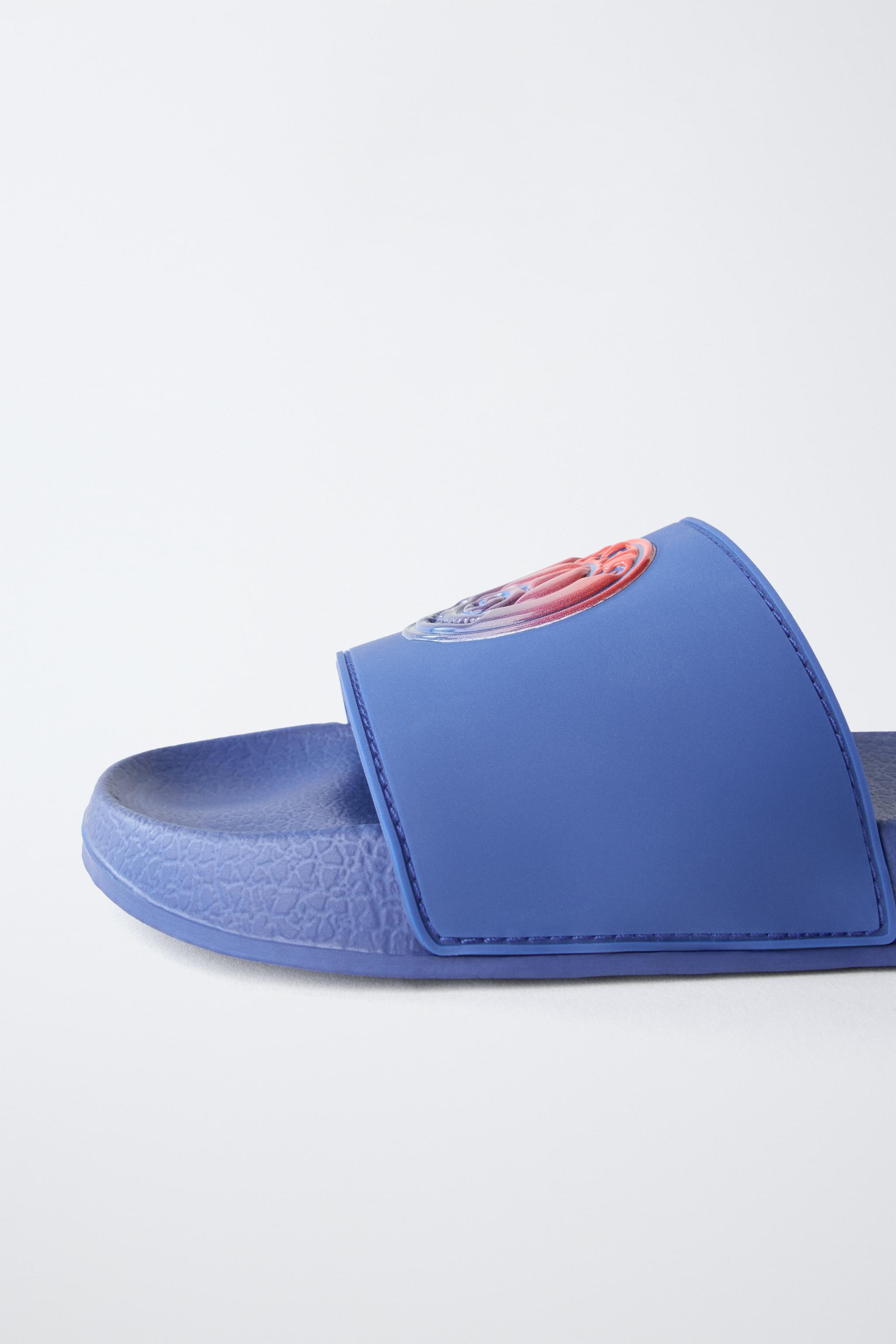 Детские сандалии Zara PSG® POOL SLIDES — фото 5