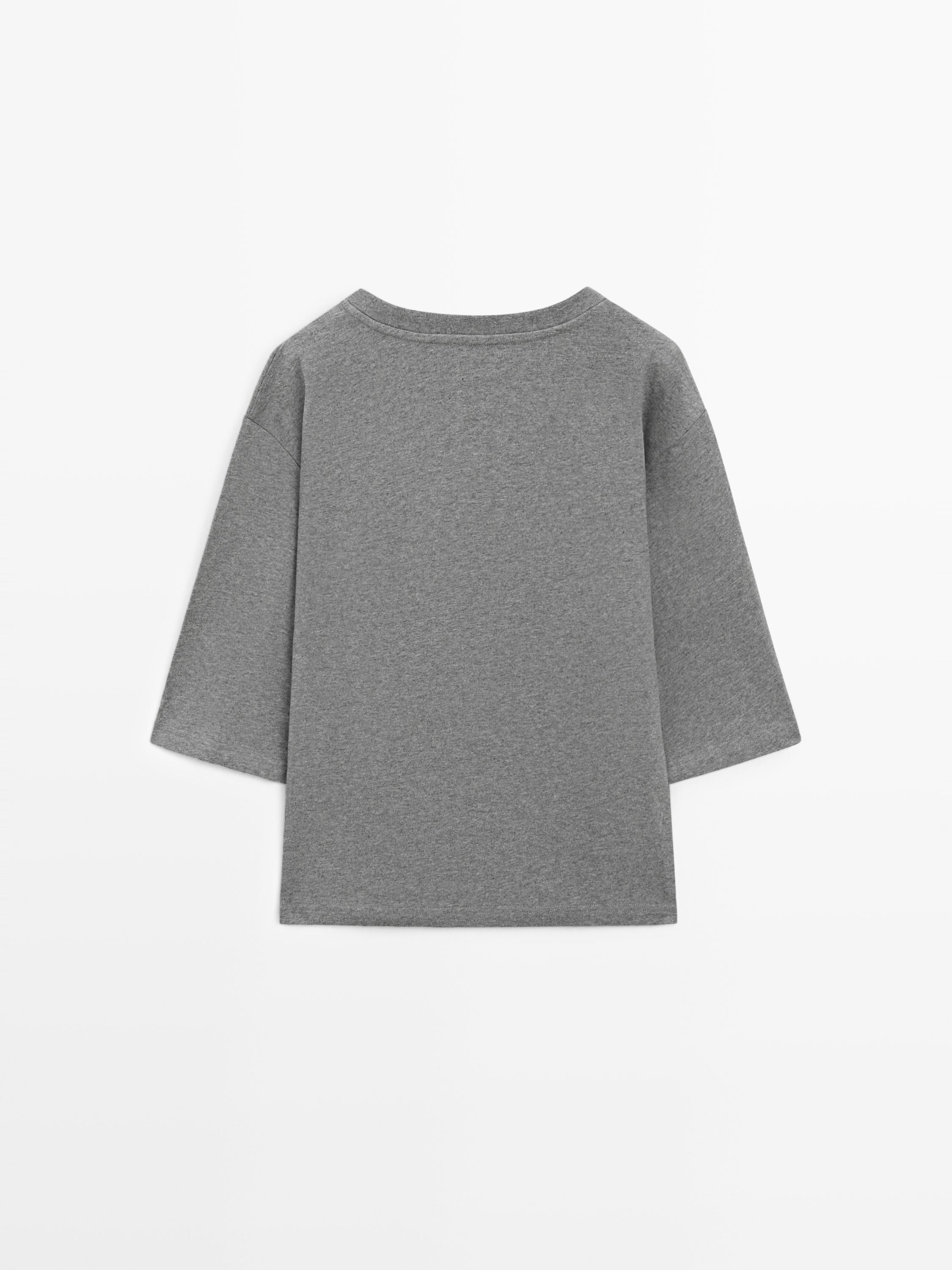 100% cotton scoop neck T-shirt