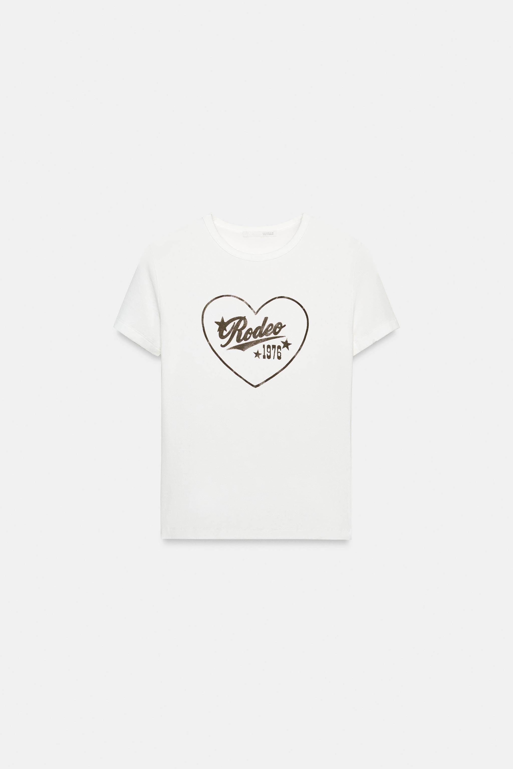 T-SHIRT MANCHES COURTES ET INSCRIPTION