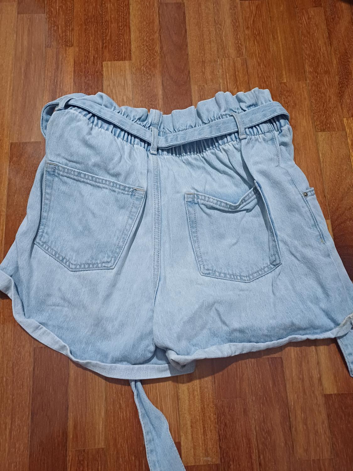 SHORT - Image 2