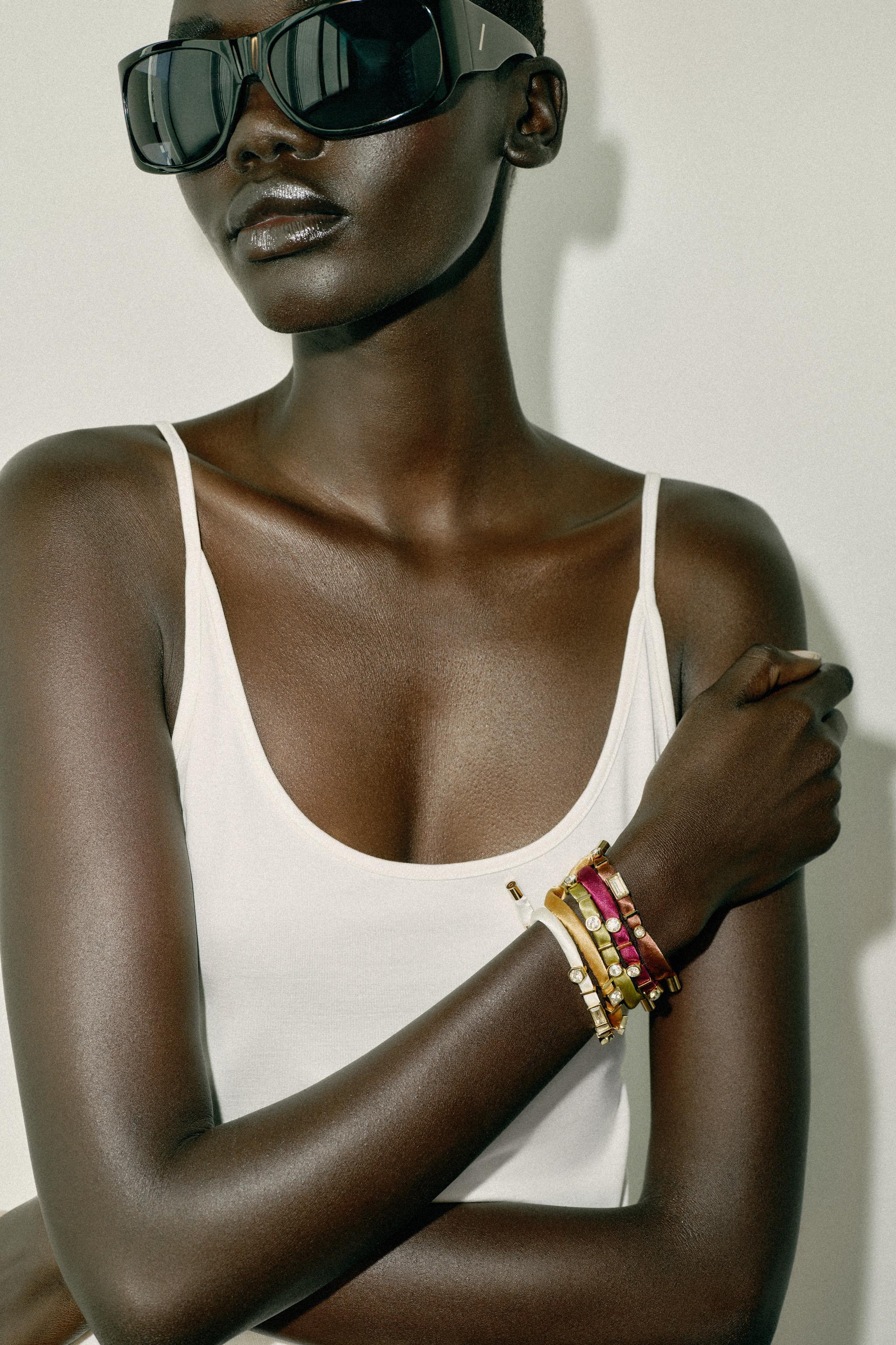 新品ZARAmanレイヤードゴムバンドカラーブレザーS 5-PACK FABRIC JEWEL BRACELETS - Multicolored | ZARA United States
