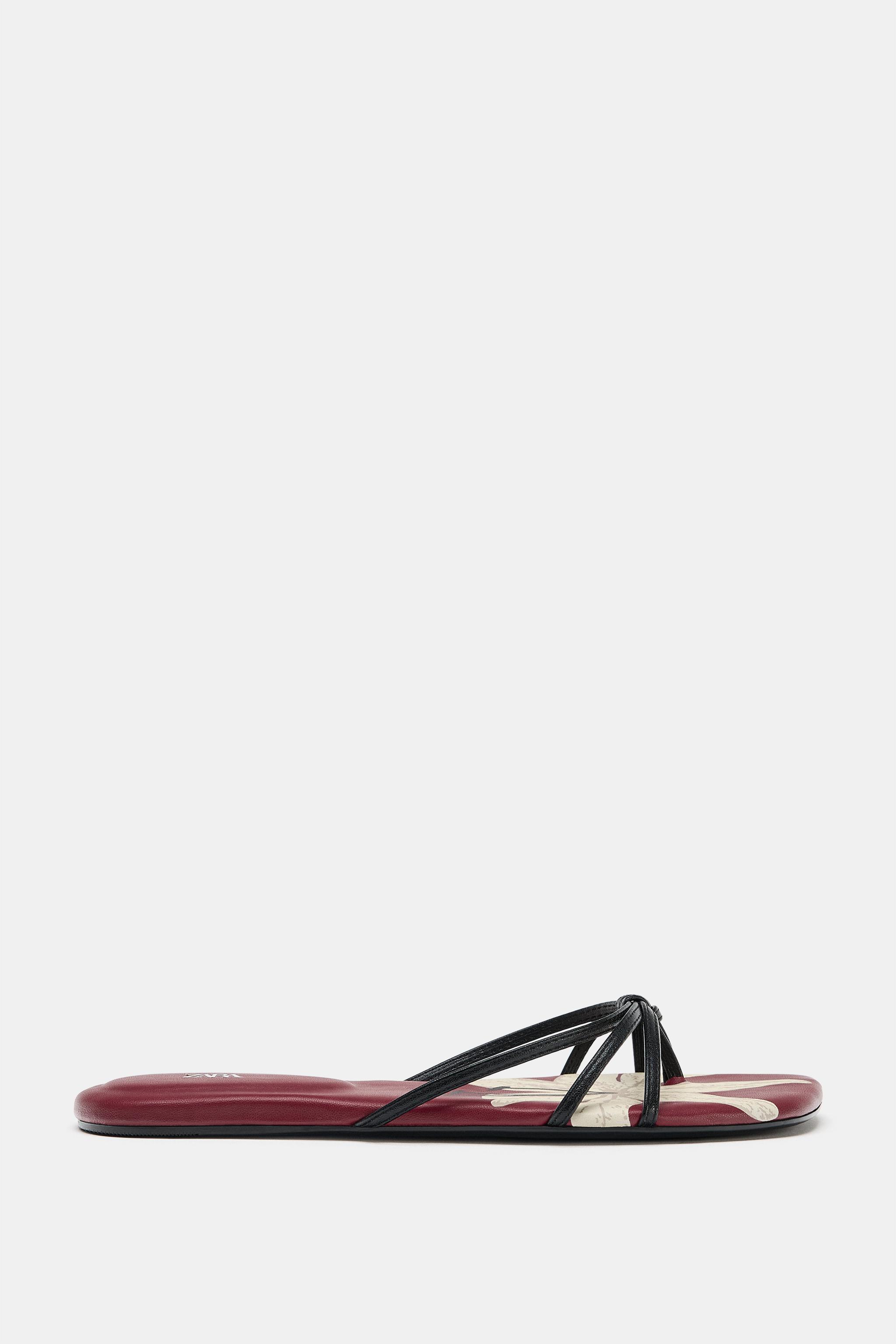 PRINTED FLAT SANDALS — Burgundy Red