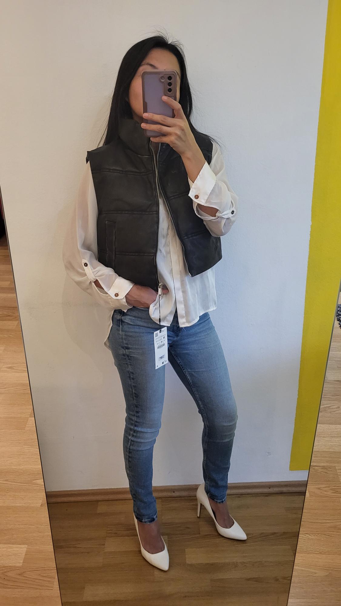 LEATHER EFFECT SHORT PUFFER GILET