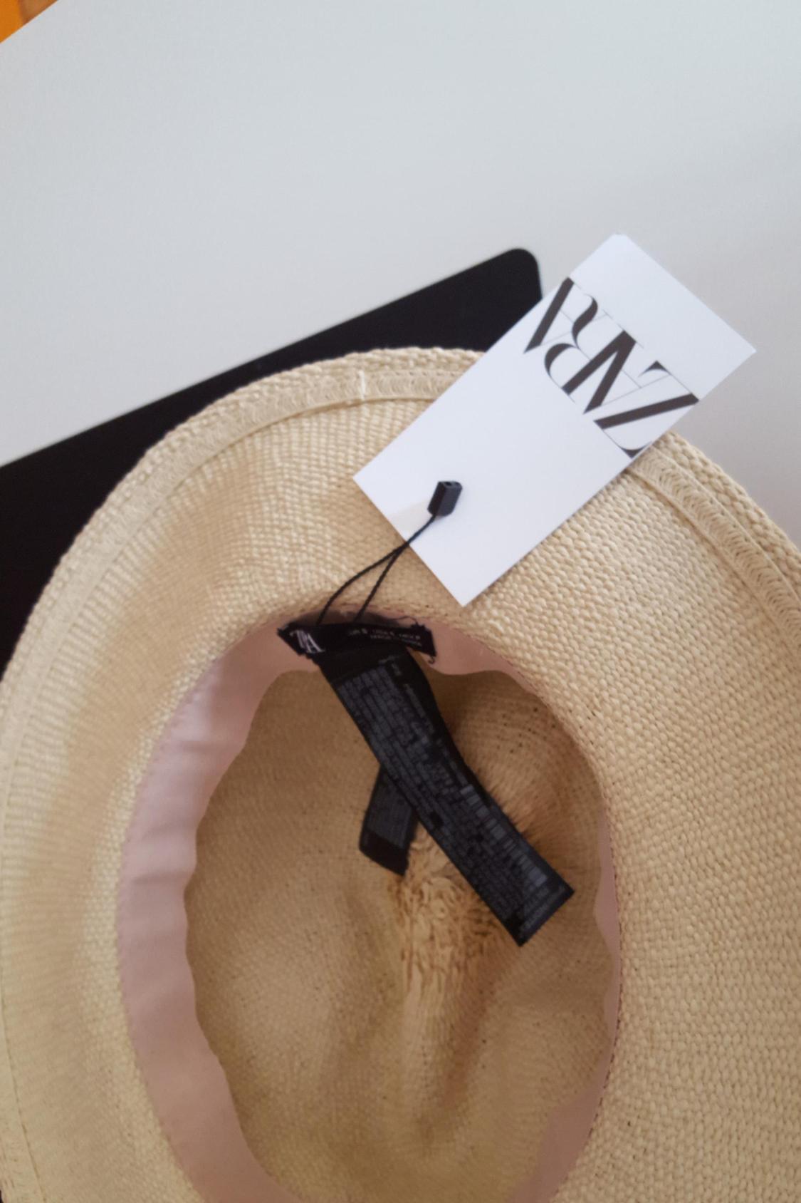 HAT WITH BAND - Image 2