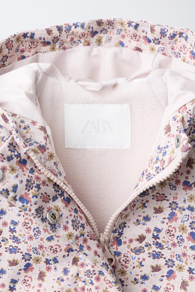 Impermeable floral de goma resistente al agua 3