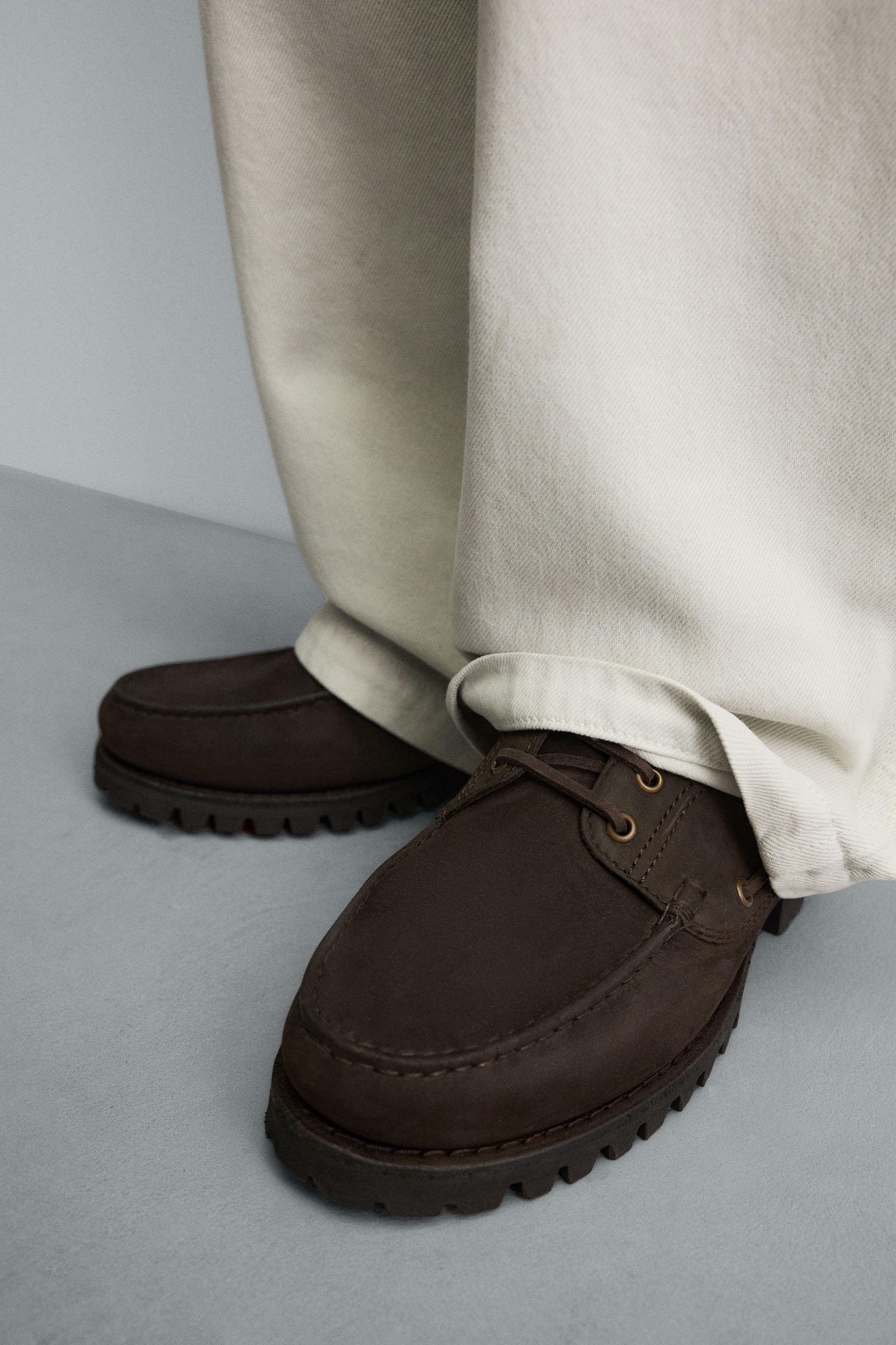 CHAUSSURES BATEAU EN CUIR