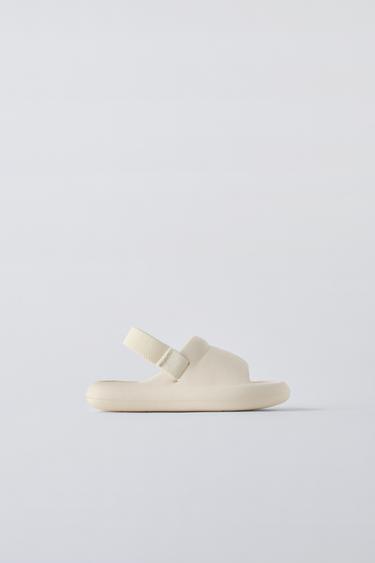 РЕЗИНОВЫЕ САНДАЛИИ — Белый от Zara — изображение 0