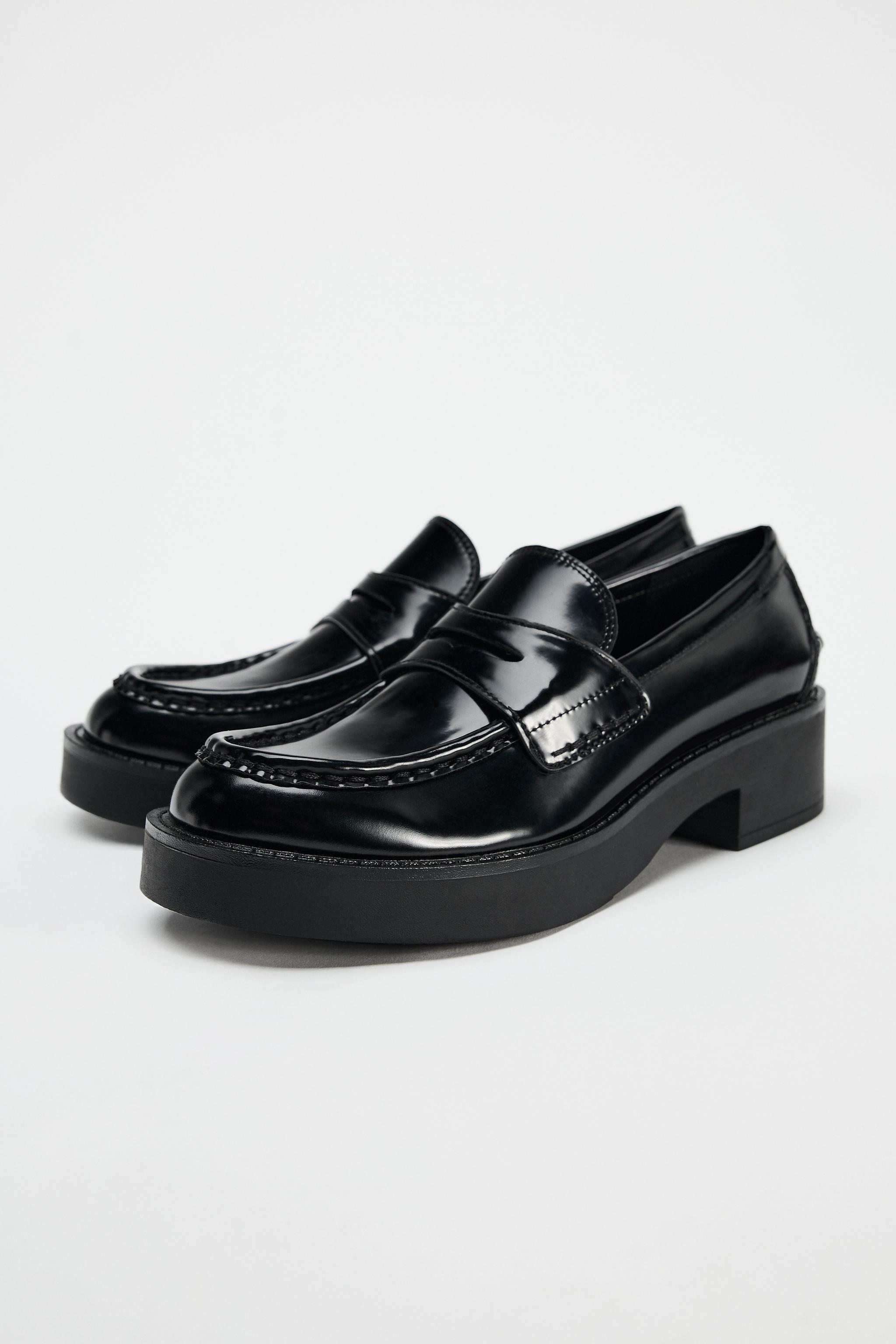 エナメルレザー風 ペニーストラップ ローファー - ブラック | ZARA 
