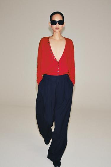 100% EXTRA SOFT WOOL V-NECK CARDIGAN - Red by Zara