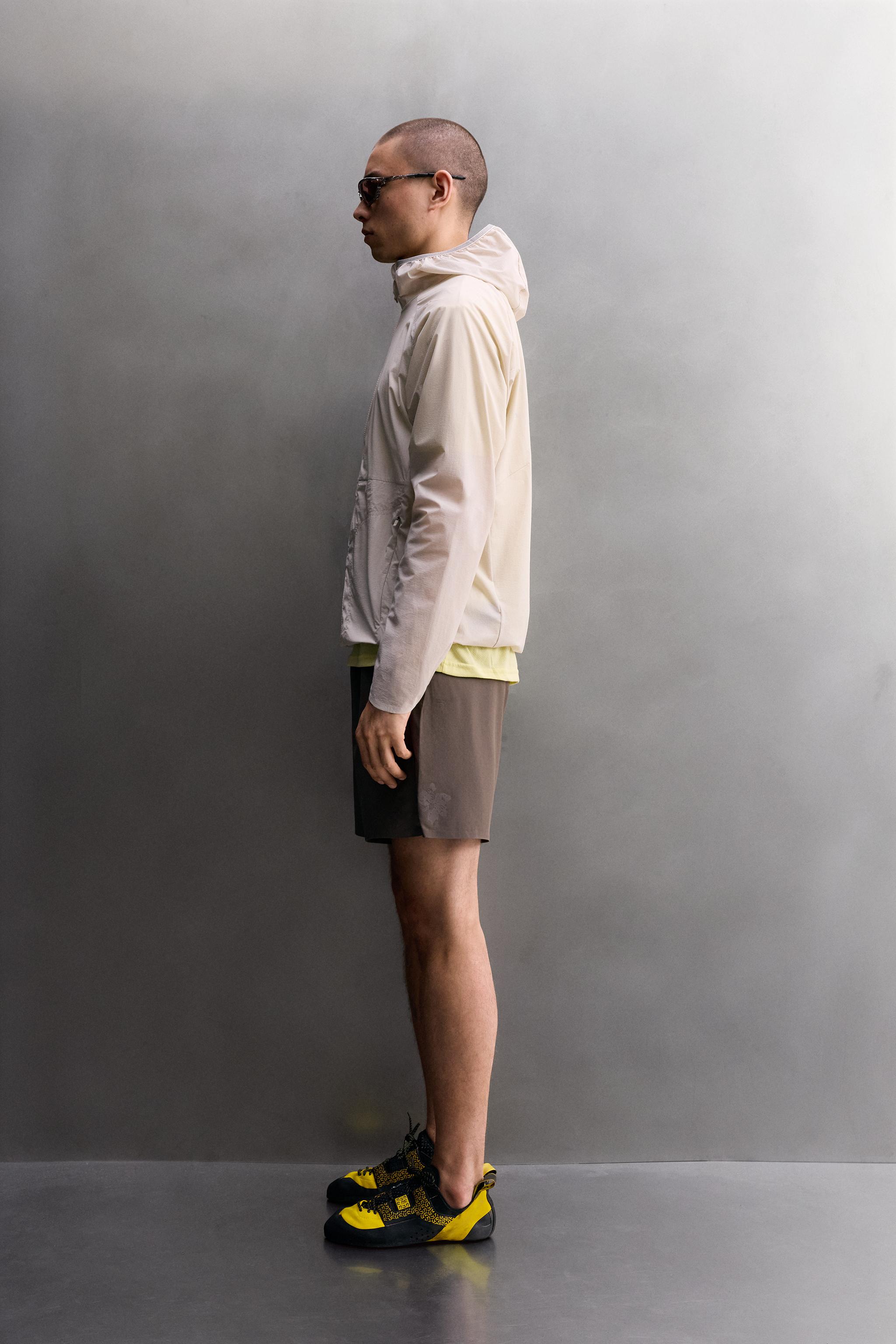 TECHNICAL WINDBREAKER JACKET
