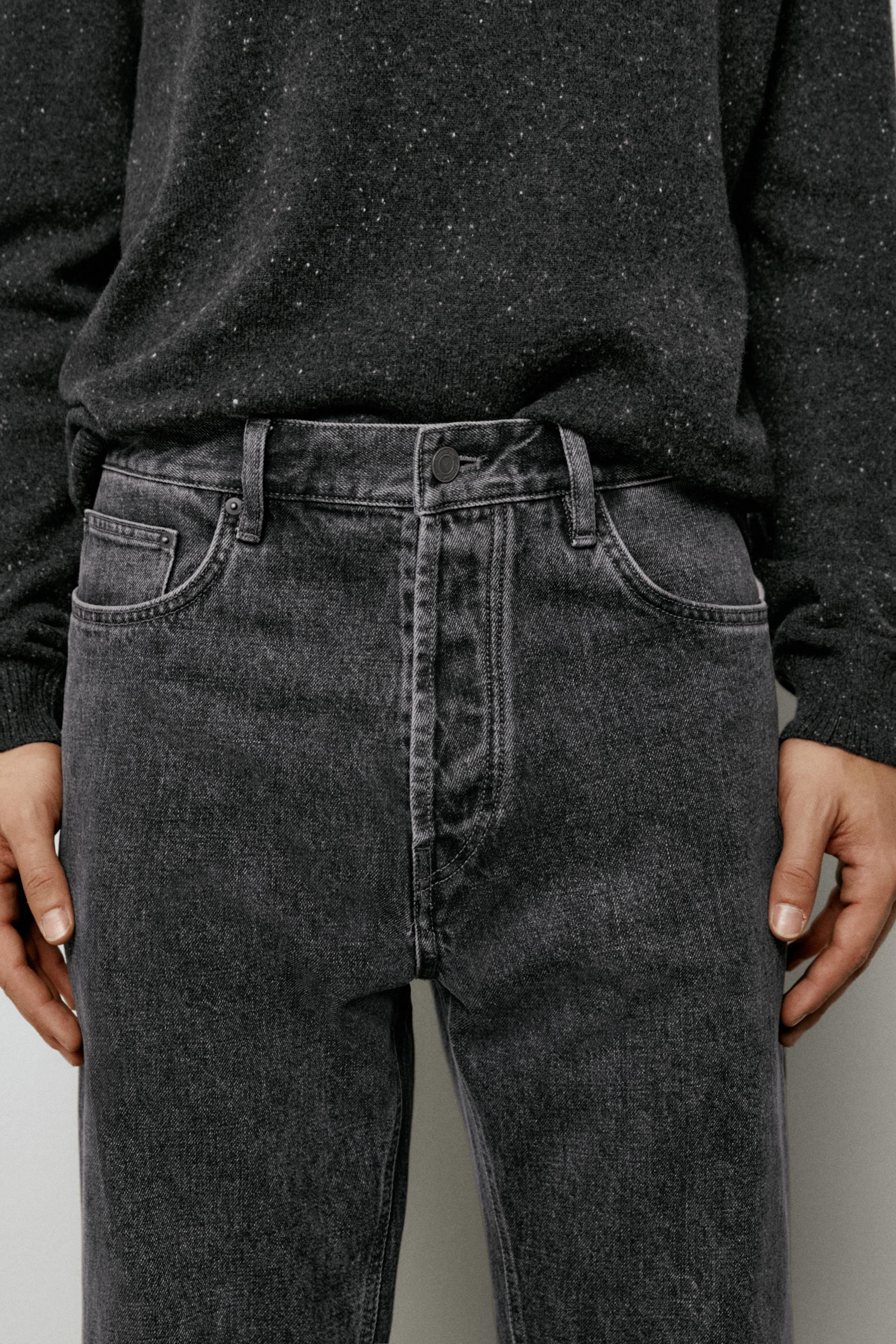 Straight-leg jeans