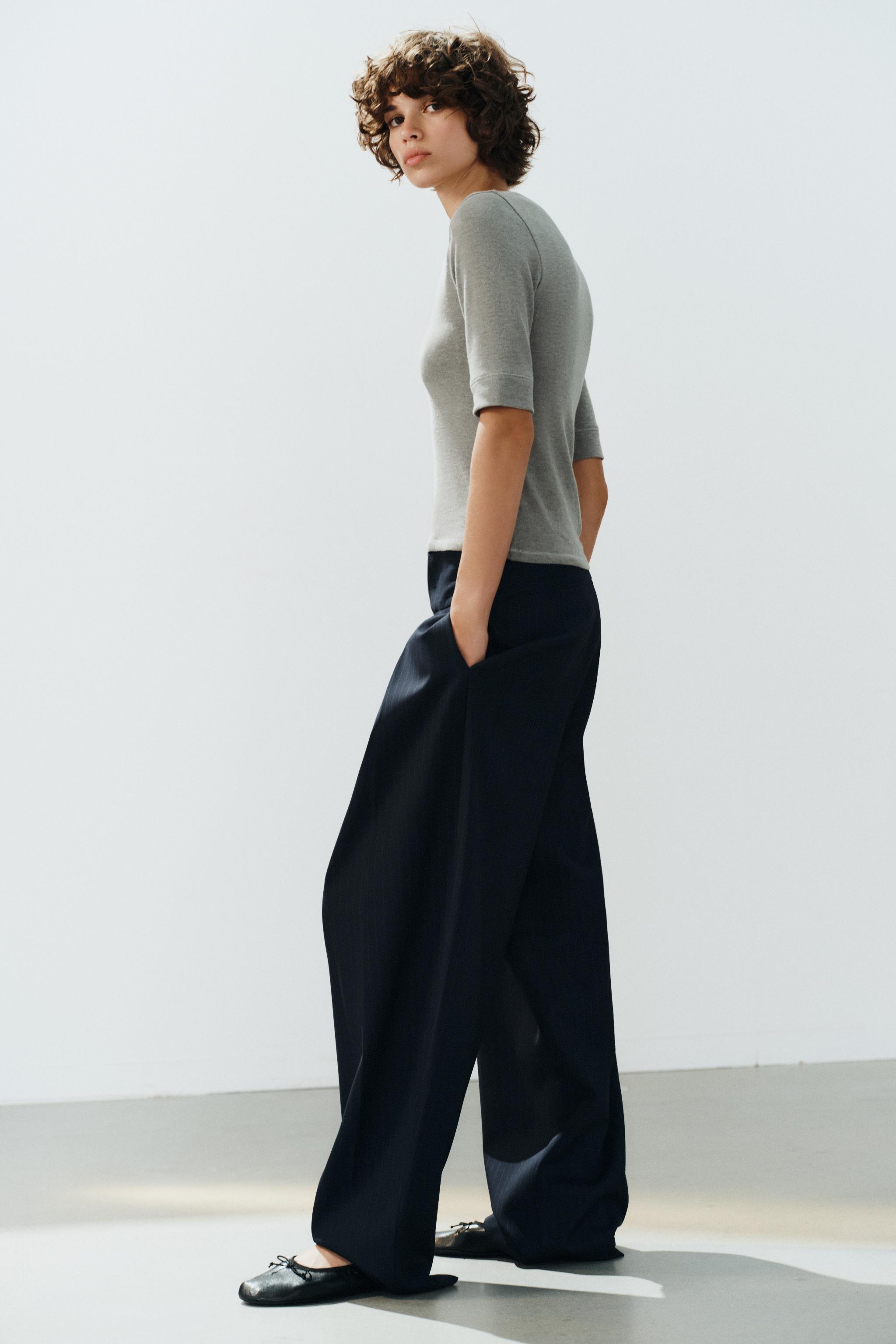 PANTALON BALLOON À PLIS ET RAYURES