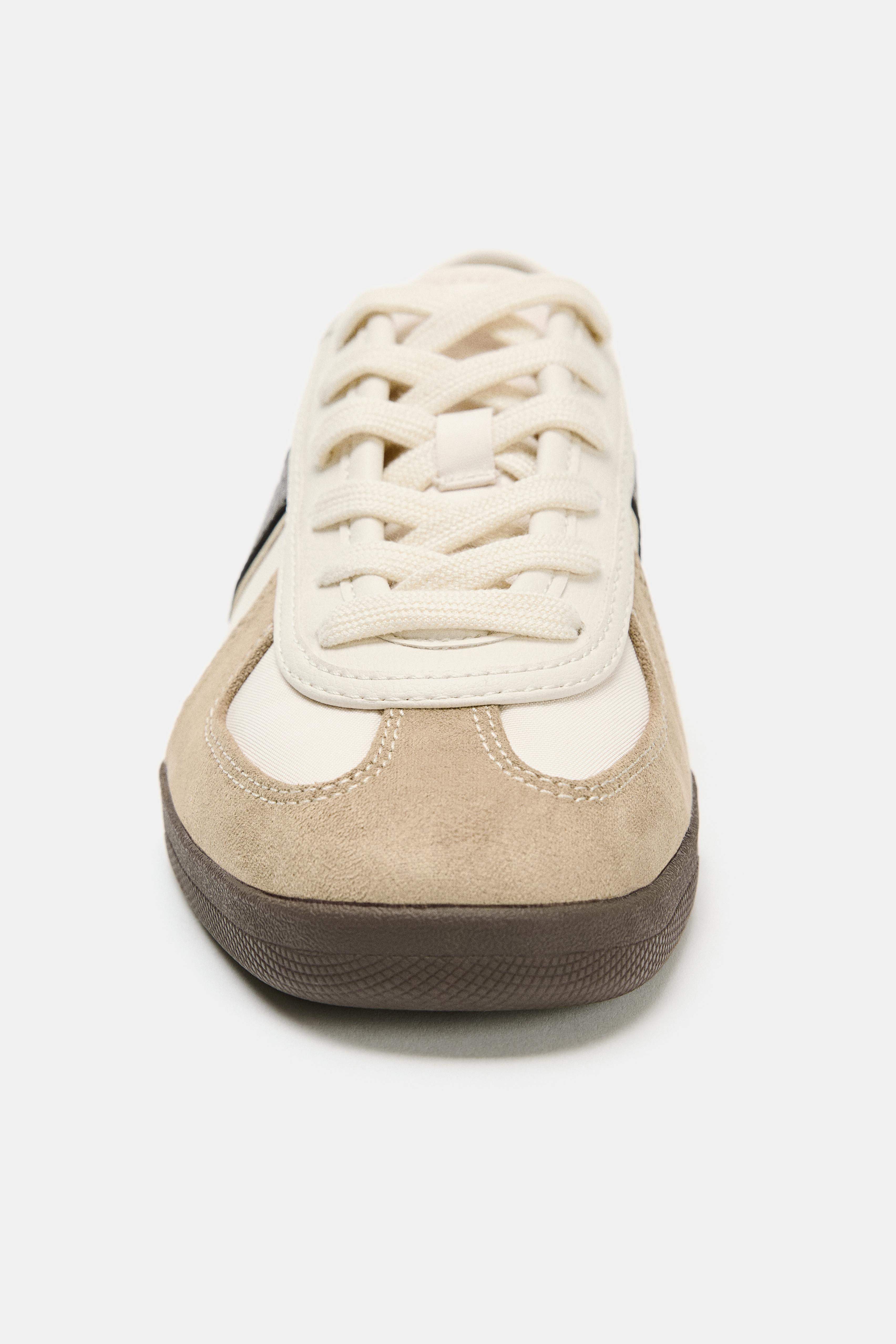ATHLETIC SNEAKERS