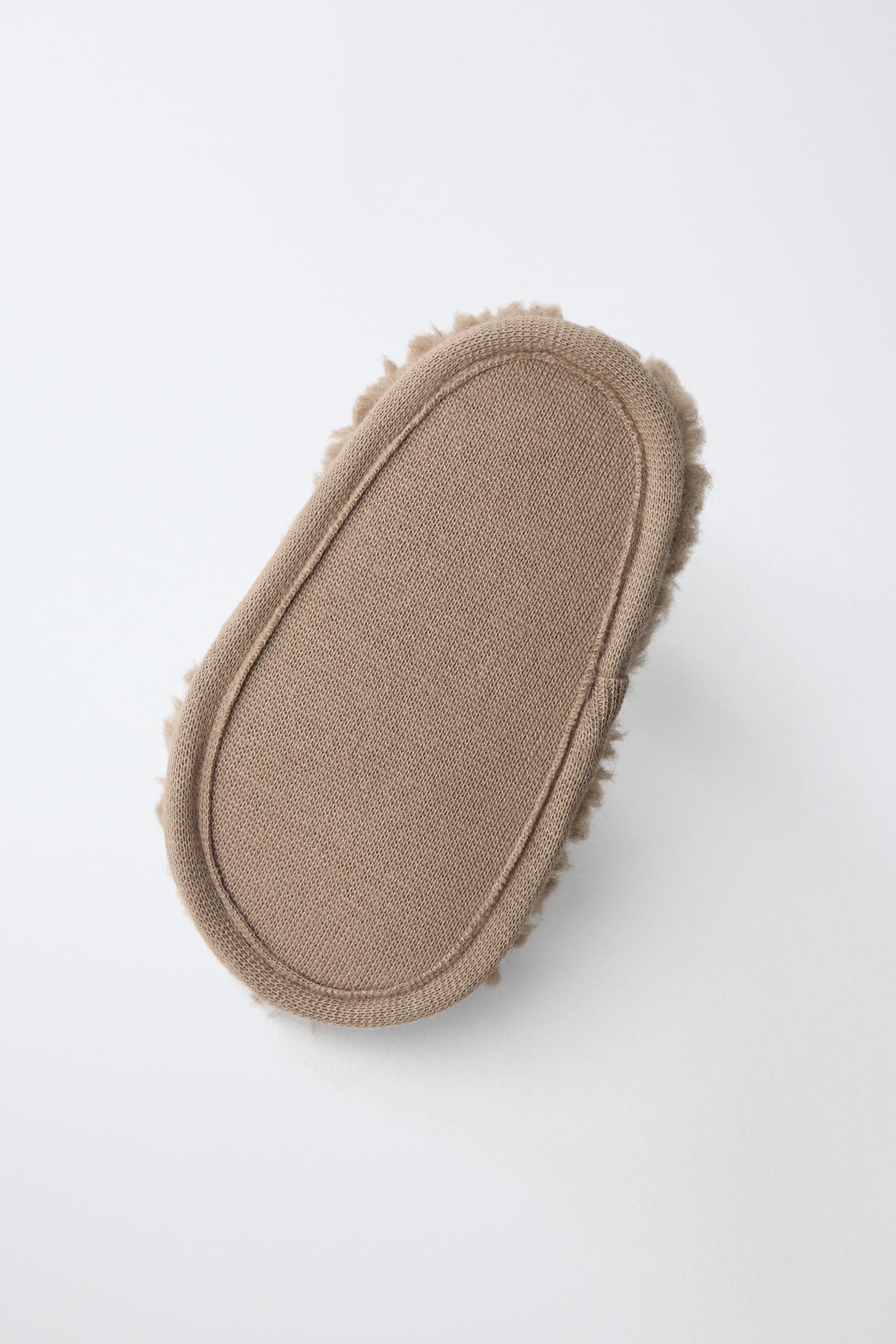 CHAUSSONS IMITATION MOUTON