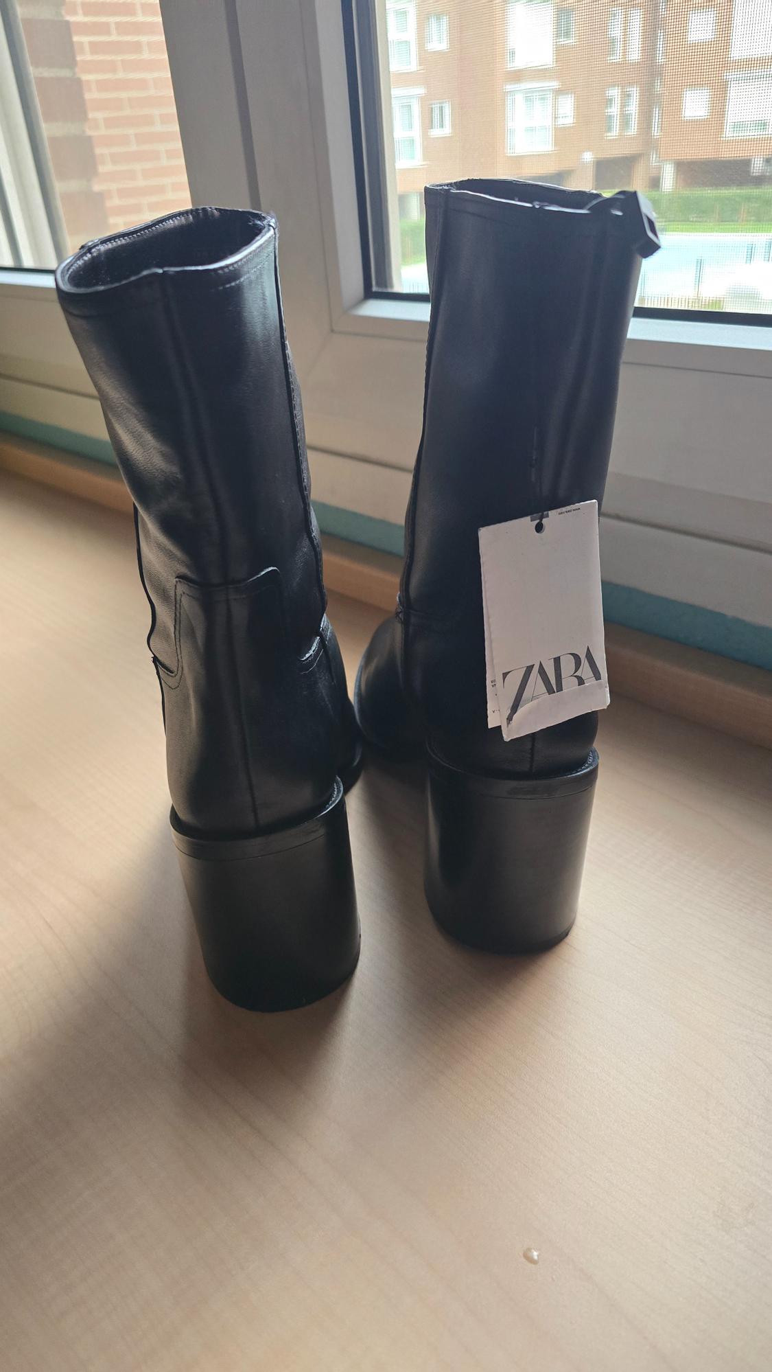 LEATHER HIGH BLOCK HEEL ANKLE BOOTS - Image 2