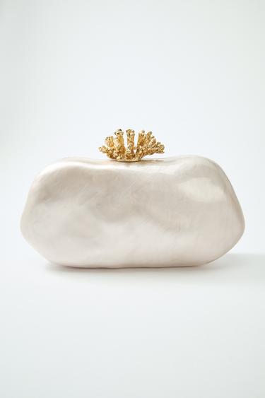 קלאץ' עם עיטור מתכתי - לבן של Zara