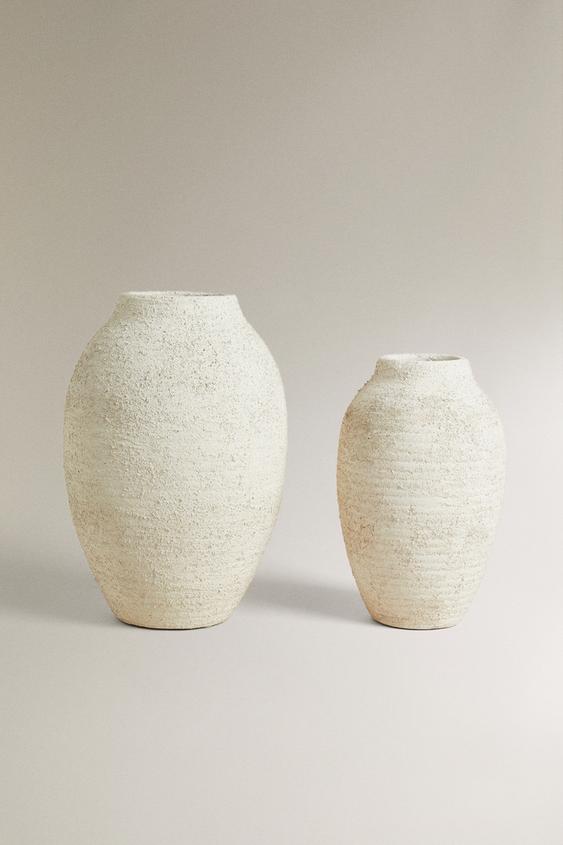 ROUGH-EFFECT CERAMIC VASE