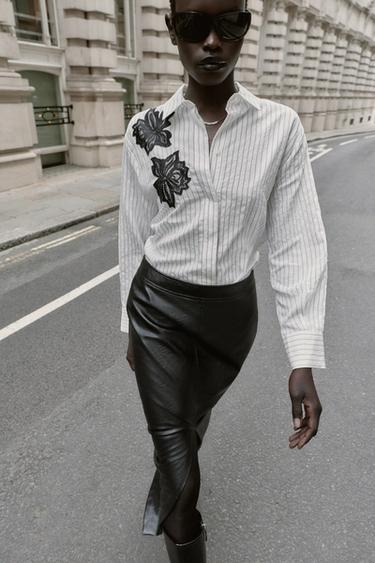 CHEMISE À RAYURES FLEUR EN DENTELLE - Écru / Noir de Zara - Image 1