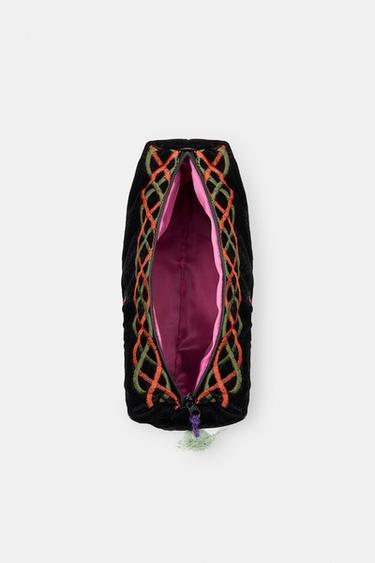 TROUSSE MATELASSÉE EN VELOURS ET BRODERIES DE FLEURS - Noir de Zara - Image 2