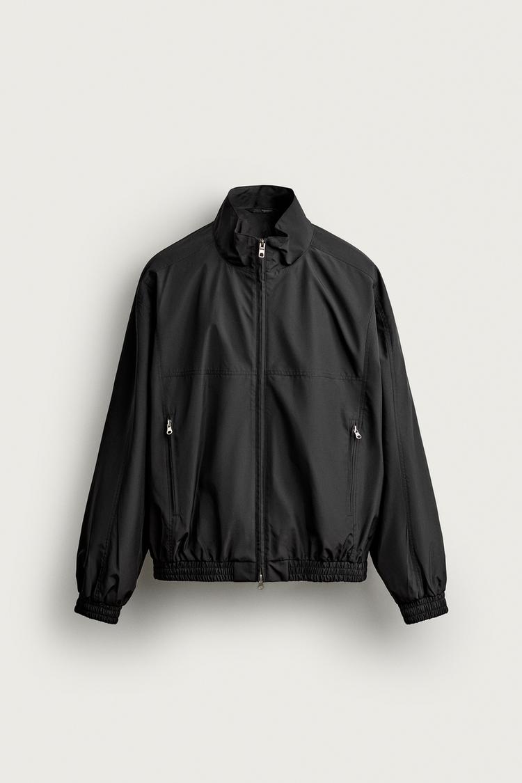 LIGHTWEIGHT WATER-REPELLENT TECHNICAL JACKET