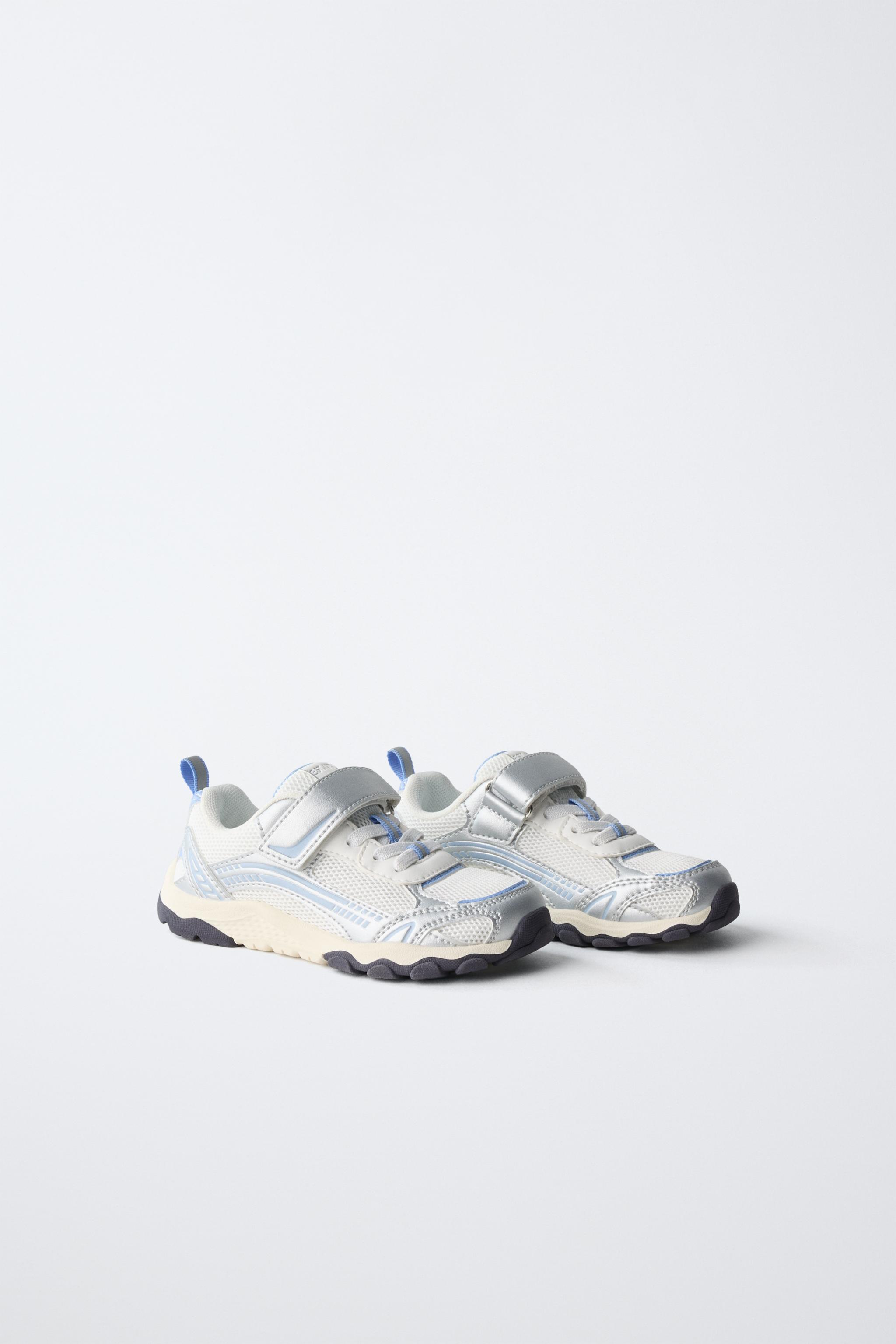 BAREFOOT SNEAKERS — Silver