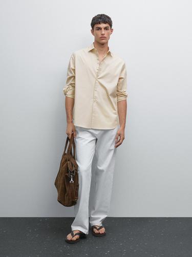 Camisa confort twill - Beige de Zara
