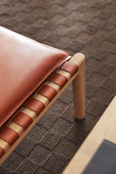 LOUNGE CHAIR 01 - Light beige by Zara