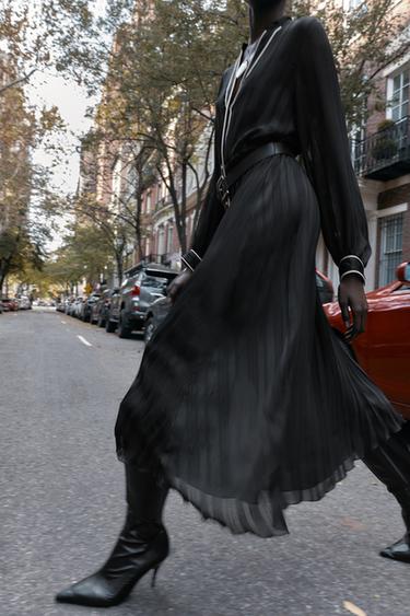 PLEATED MIDI DRESS WITH CONTRAST PIPING BELT - Black by Zara - Image 4