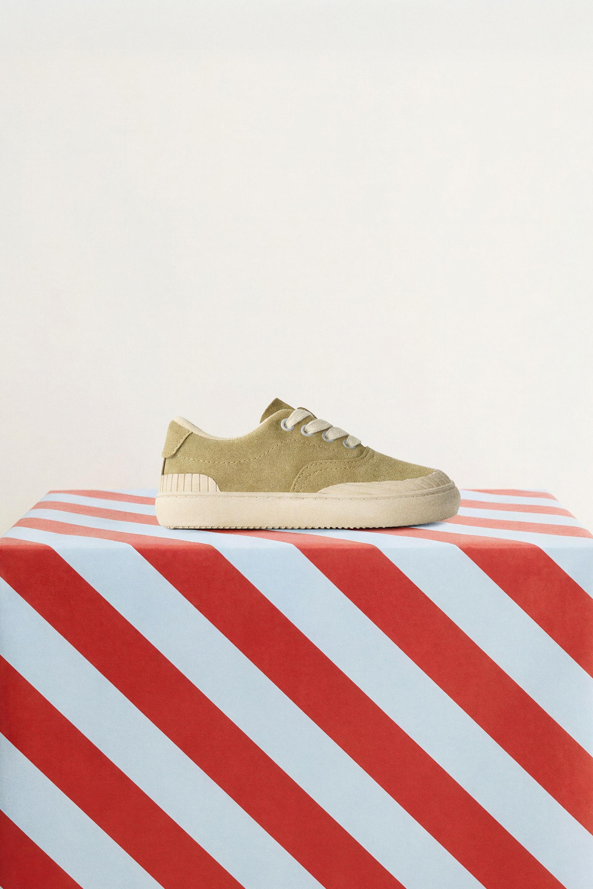 LEATHER SNEAKERS