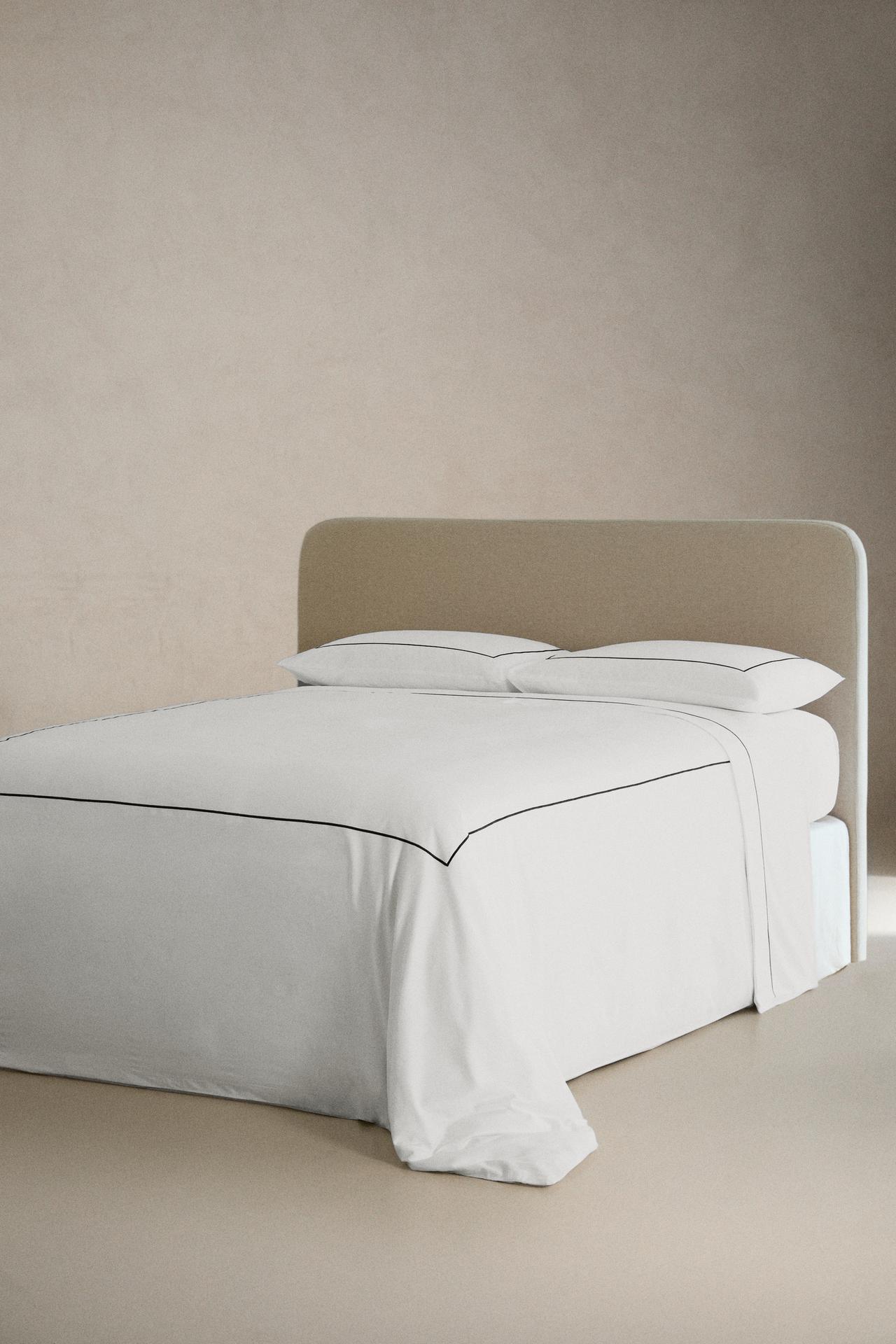 SATEEN FLAT SHEET WITH TRIM (400 THREAD COUNT) — MIDNIGHT BLUE