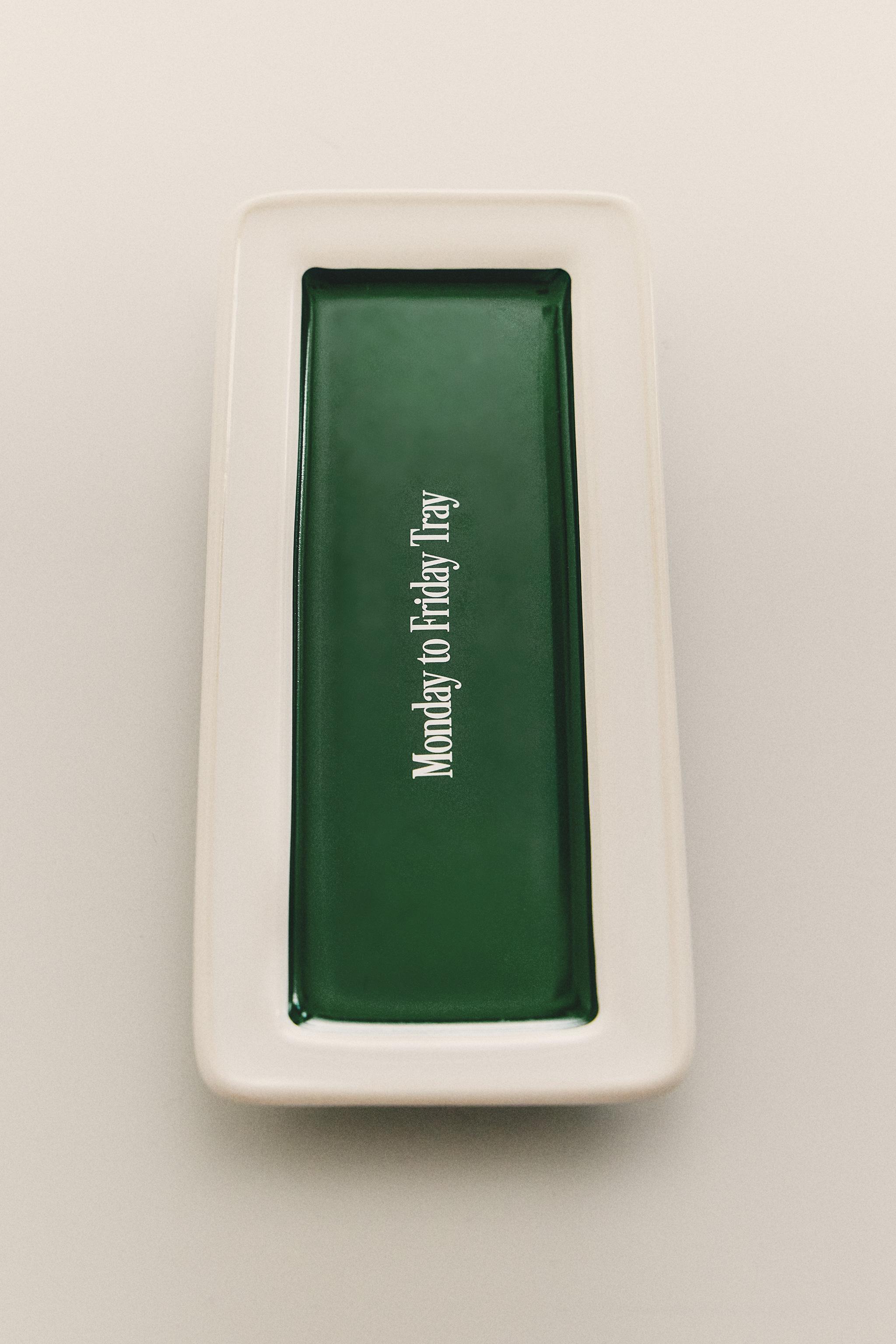 DECORATIVE CERAMIC TRAY