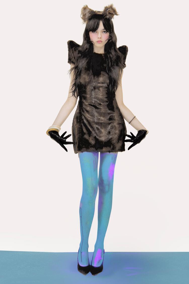 Vestido mini hombreras efecto pelo cats