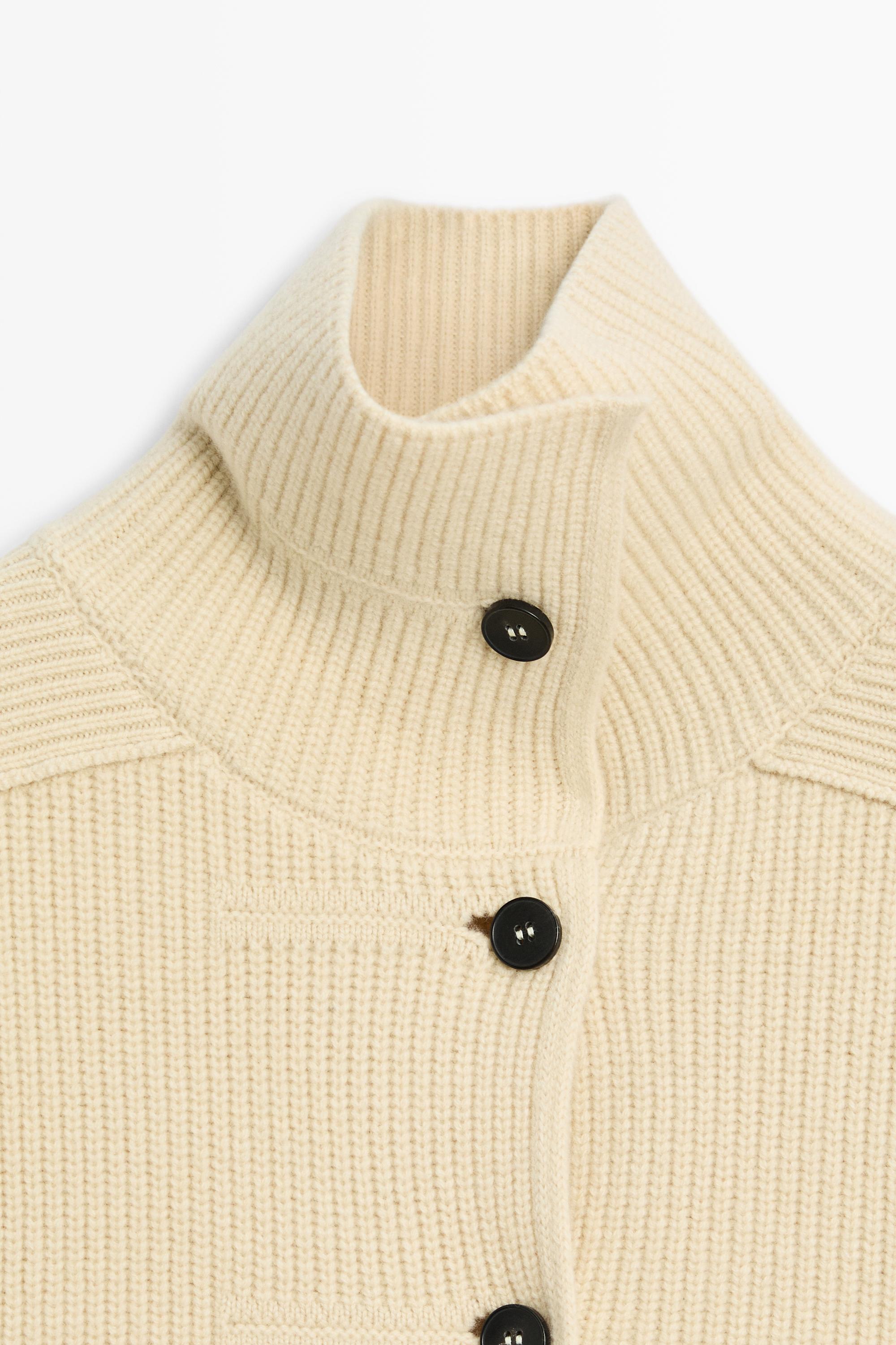 100% wool buttoned knit cardigan