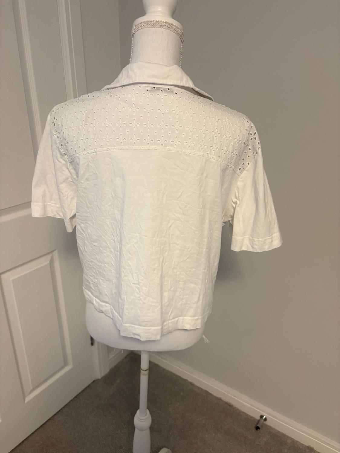 CROPPED POLO WITH CUTWORK EMBROIDERY - Image 2