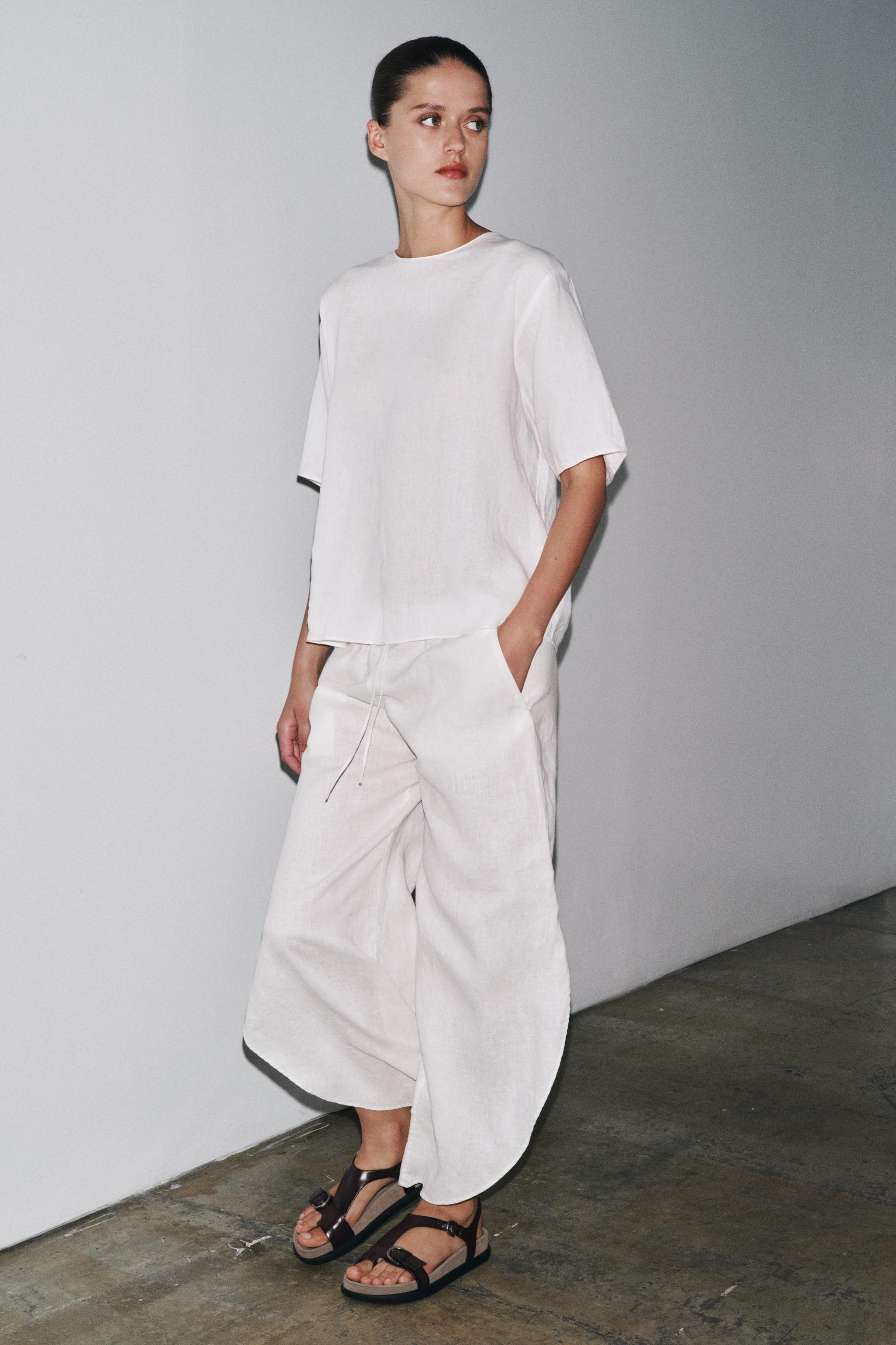 リネン パンツ スリット ZW COLLECTION - ホワイト | ZARA Japan