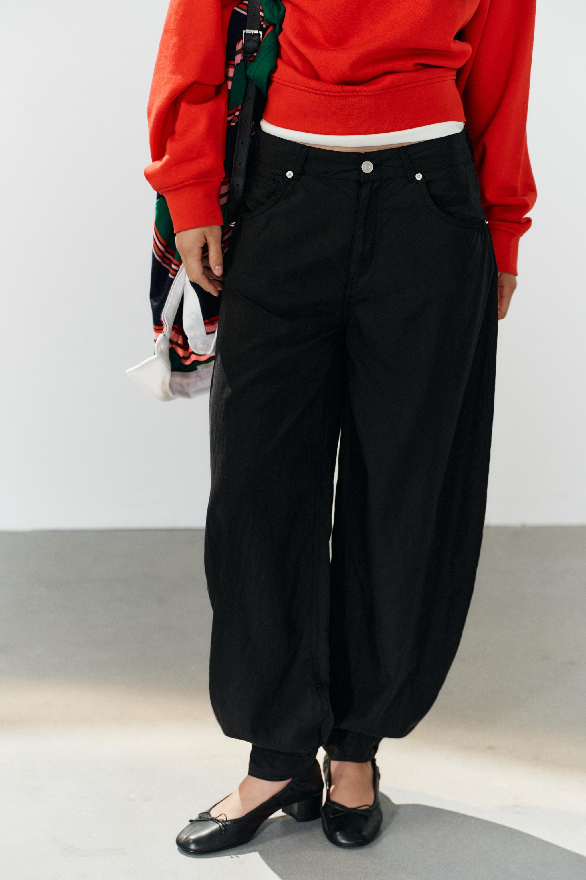 FLOWY CUFFED BALLOON PANTS — Black