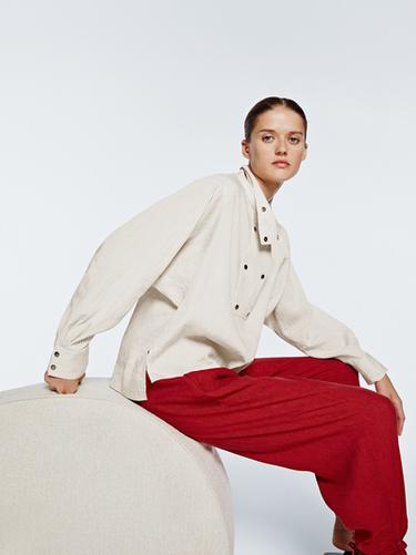 Camisa fluida detalle botones pechera - Blanco de Zara