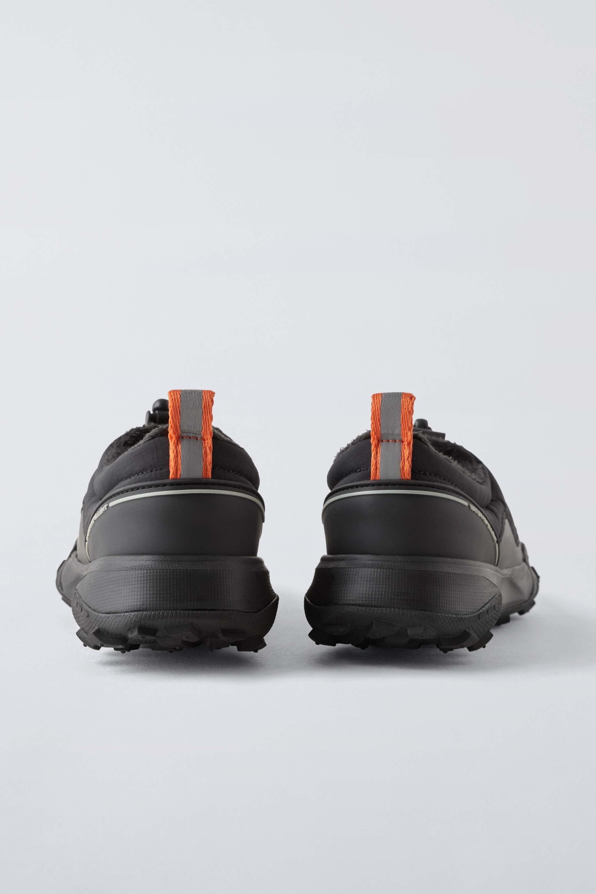 WATER RESISTANT AND WIND PROTECTION ジャンプスーツ RECCO