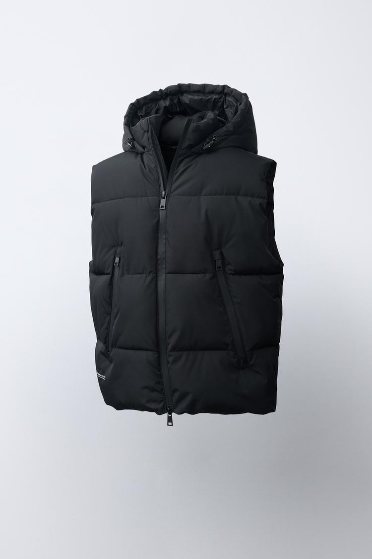 WATER-REPELLENT PUFFER VEST — Black