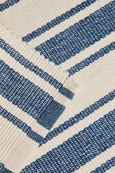 BATH MAT WITH IRREGULAR STRIPES - Ecru / Blue by Zara - Image 3