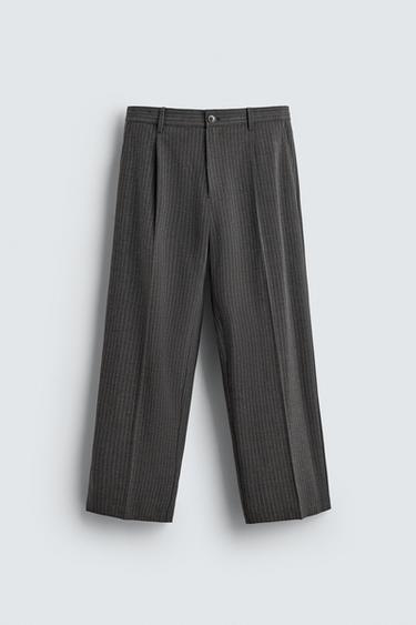 ストライププリーツパンツグレーZaraのストライププリーツパンツ - グレー 