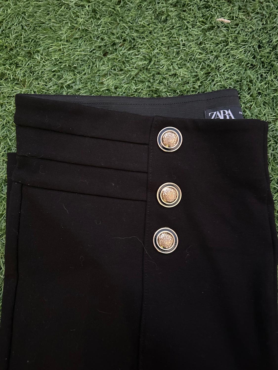 HIGH-WAIST LEGGINGS WITH BUTTONS - Image 4