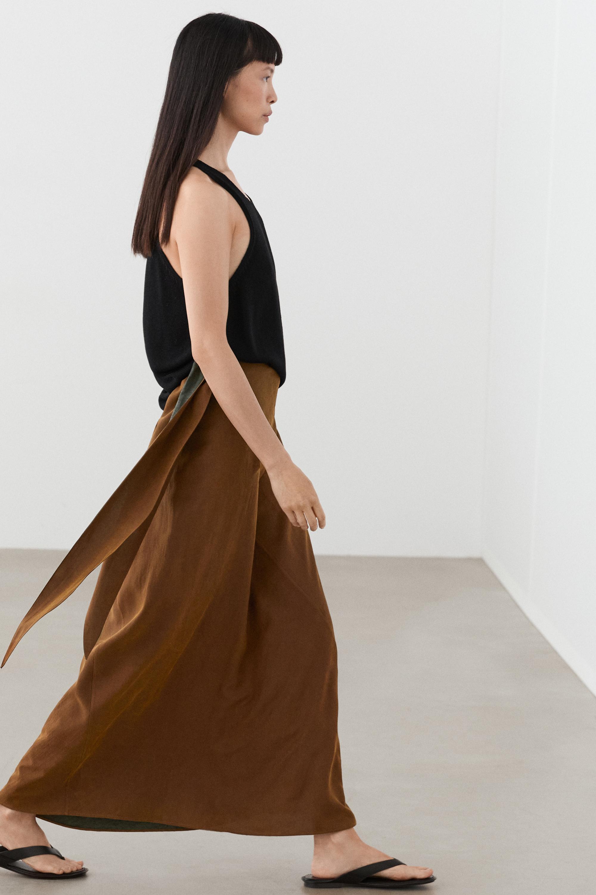 Midi skirt with pareo tie detail