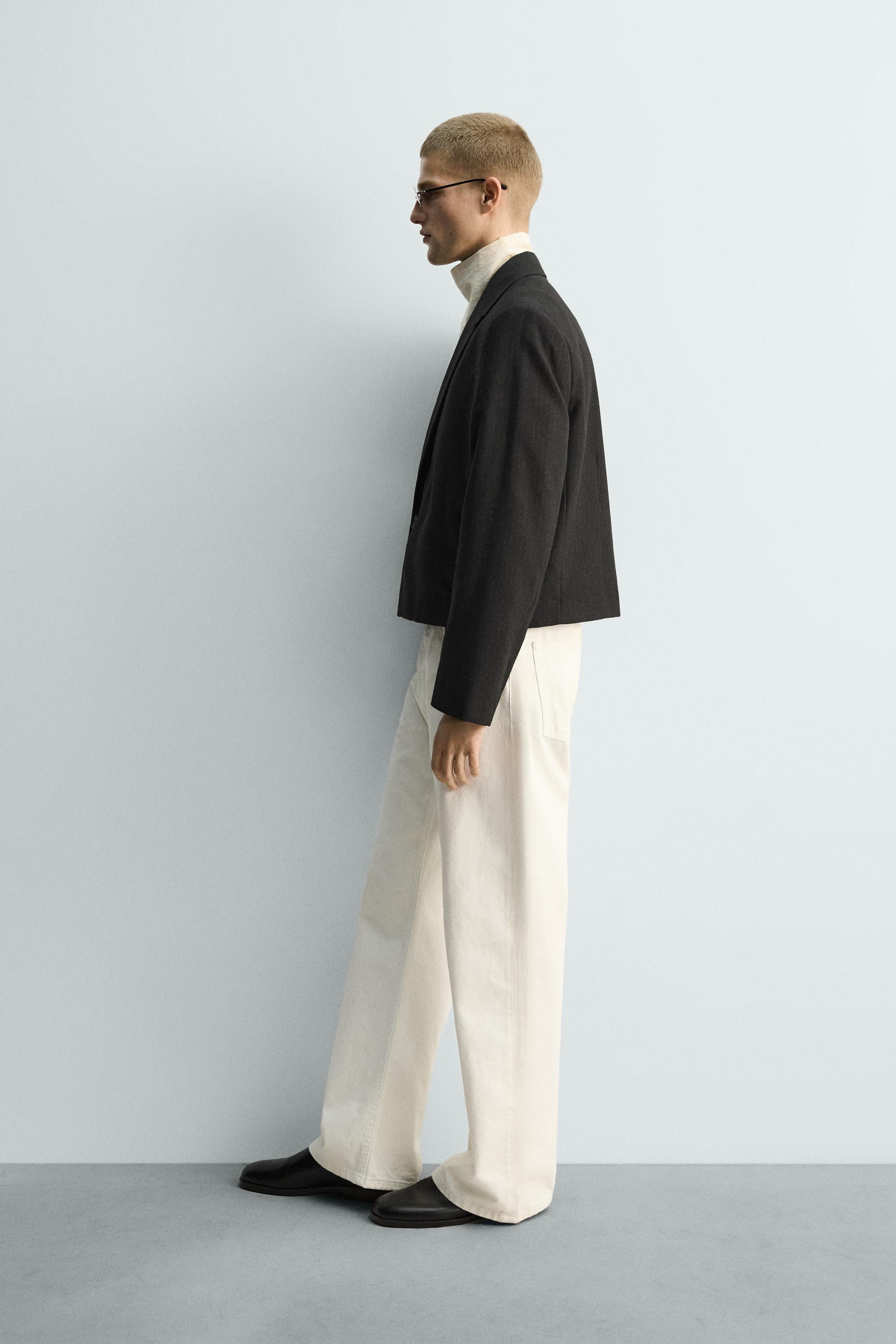 PINSTRIPE CROPPED FIT SUIT BLAZER