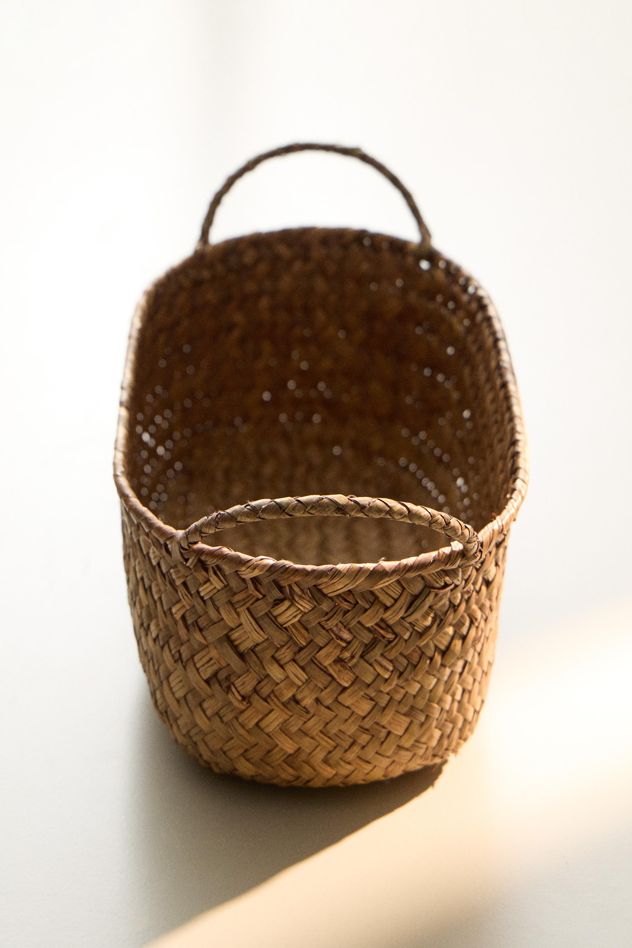 SEAGRASS BASKET WITH HANDLES
