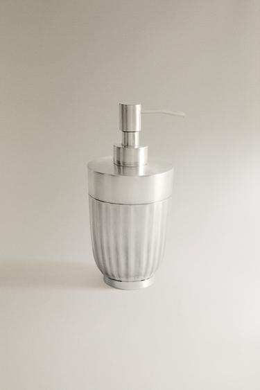 Zara WAVY METAL SOAP DISPENSER - Silver - Image 0