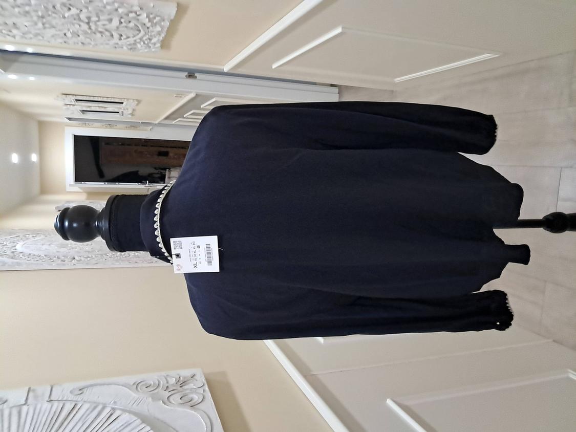 BLOUSE WITH TIE AND CONTRAST TOPSTITCHING - Image 2